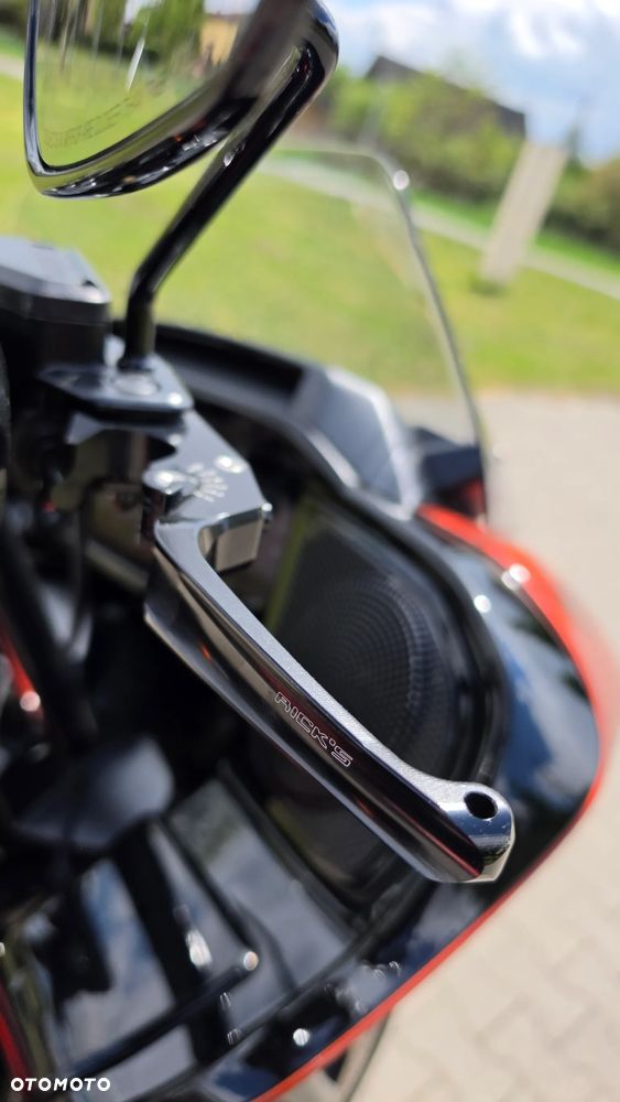 Harley-Davidson Touring Road Glide - 20