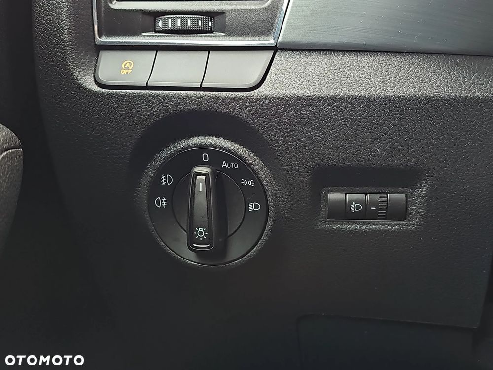 Skoda Fabia 1.0 TSI Ambition - 26