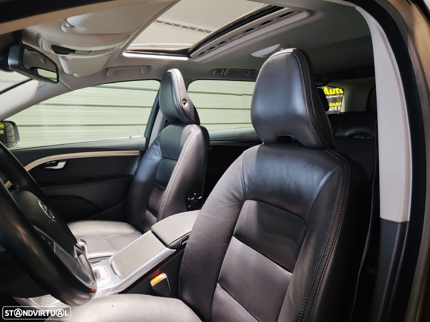 Volvo XC 70 2.0 D4 Summum - 24