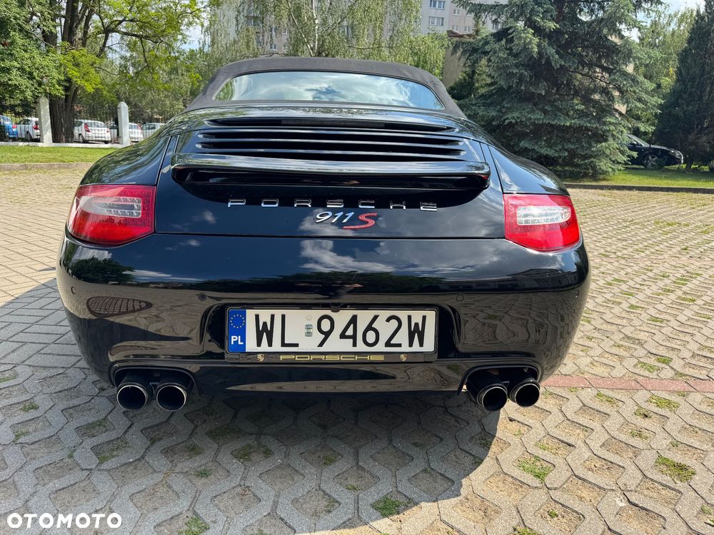 Porsche 911 Carrera S PDK - 23