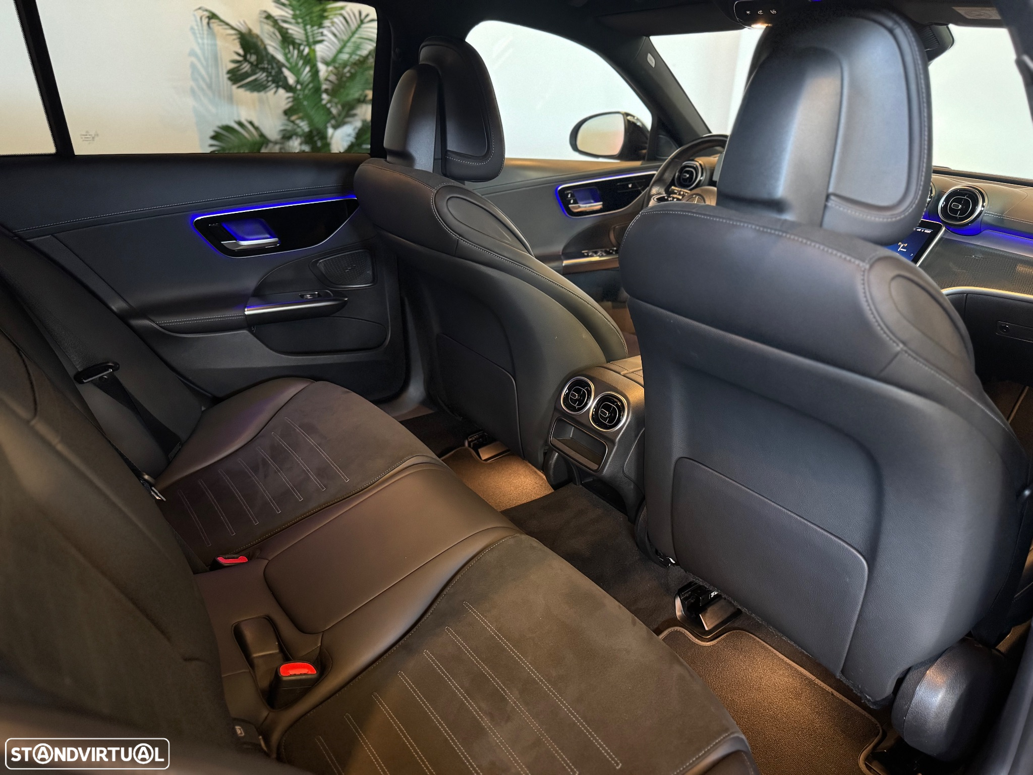Mercedes-Benz C 220 d AMG Line - 35