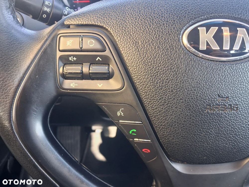 Kia Ceed 1.6 CRDi L - 16