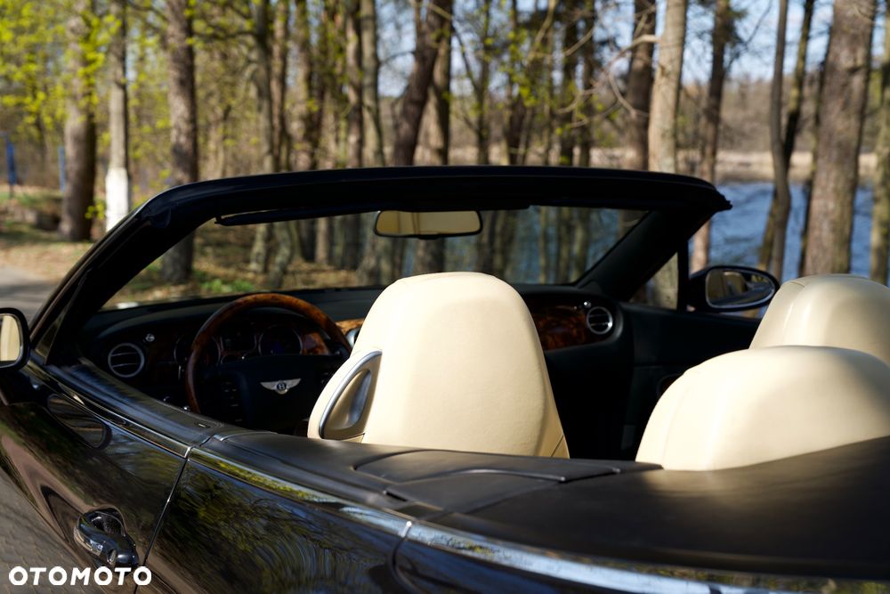 Bentley Continental GT - 23