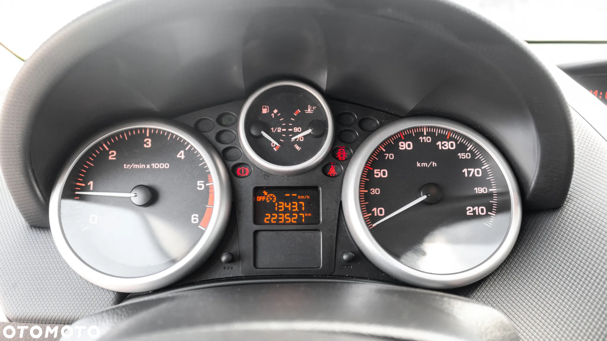 Peugeot 207 1.6 HDi Active - 16
