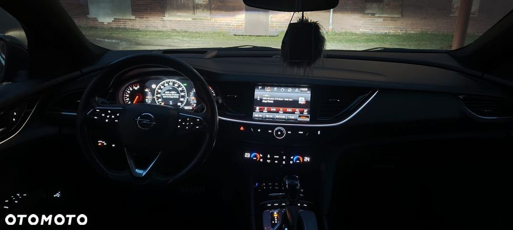Opel Insignia 2.0 T 4x4 Exclusive S&S - 16