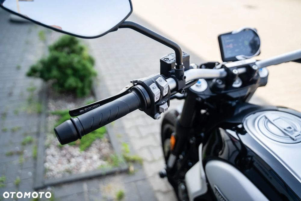 Ducati Scrambler - 11