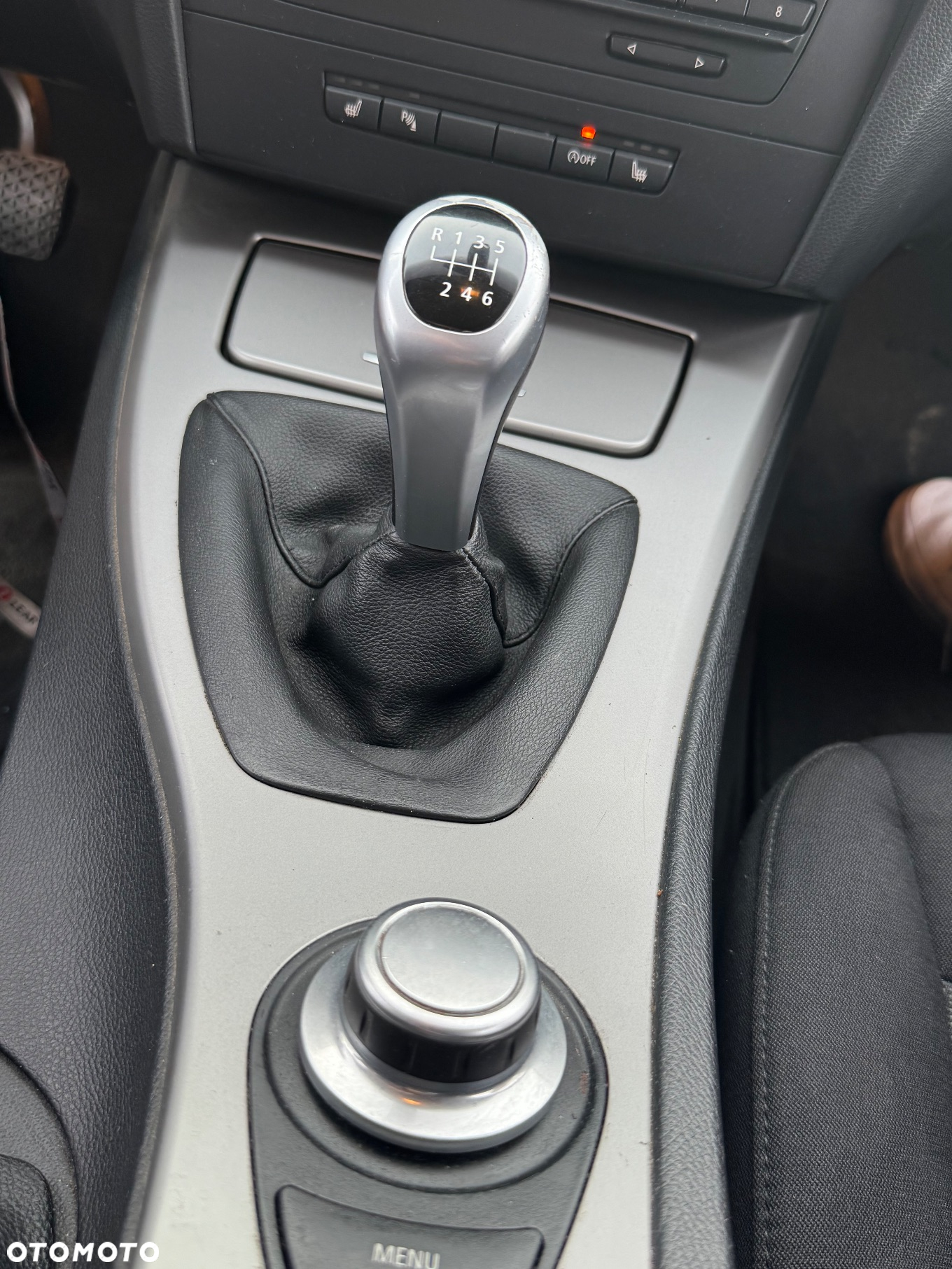 BMW Seria 3 320i - 12