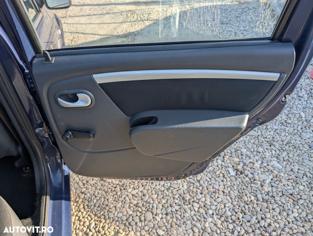 Dacia Logan 1.5 dCi Ambiance - 18