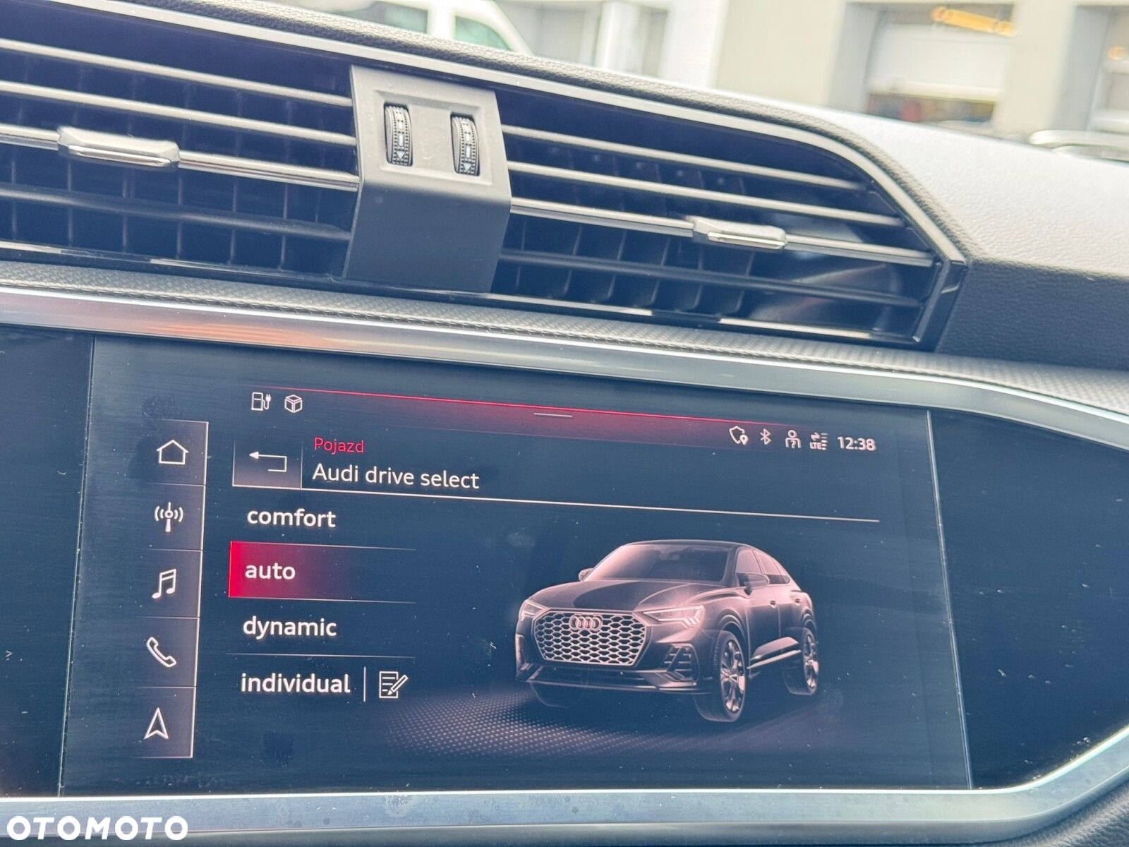 Audi Q3 Sportback - 28