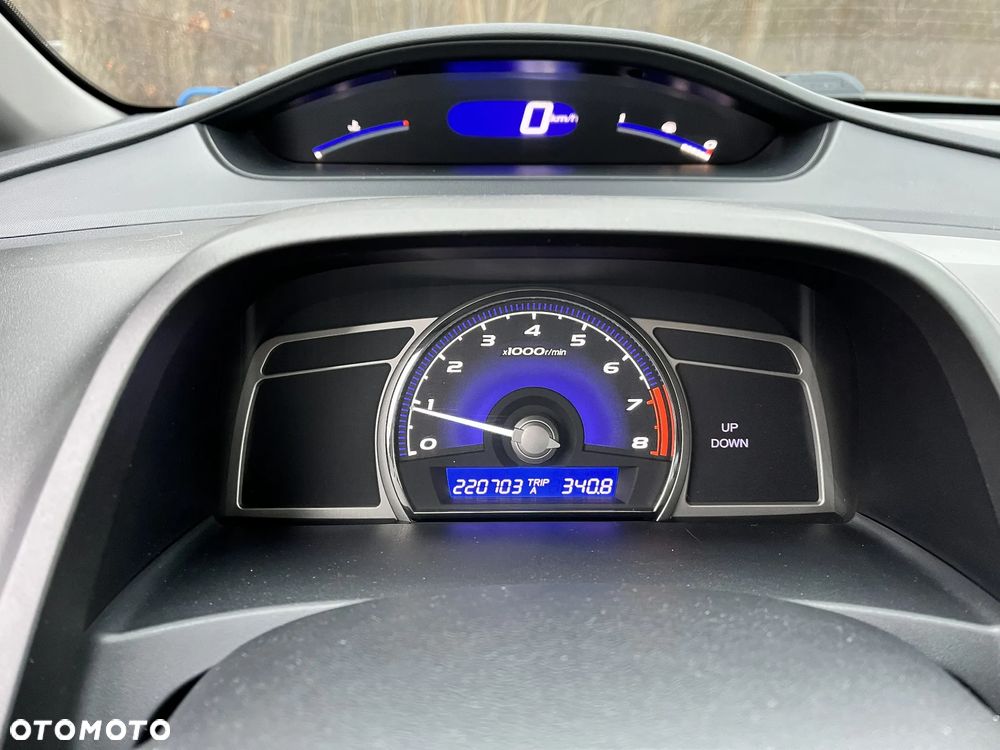 Honda Civic 1.8 Comfort - 11