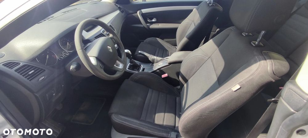 Renault Laguna - 8