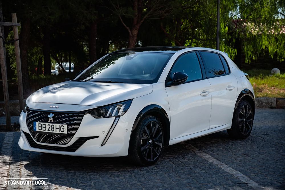 Peugeot 208 2023 photo 4