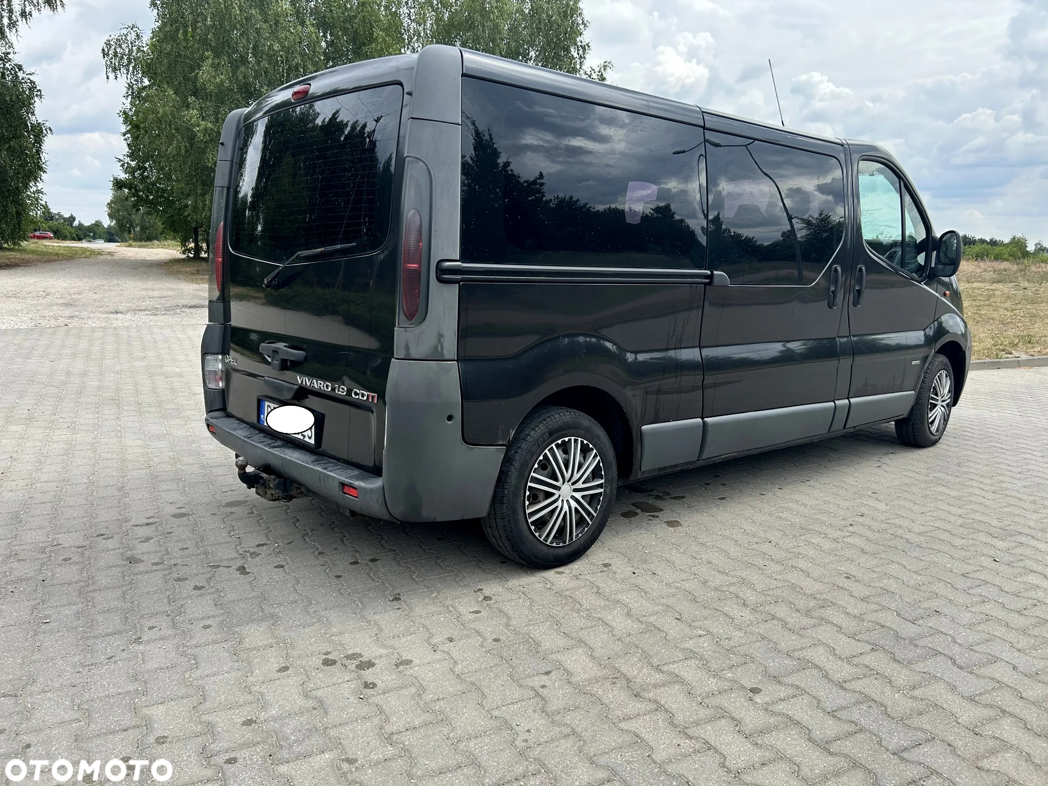 Opel Vivaro L2H1 2.9t - 16