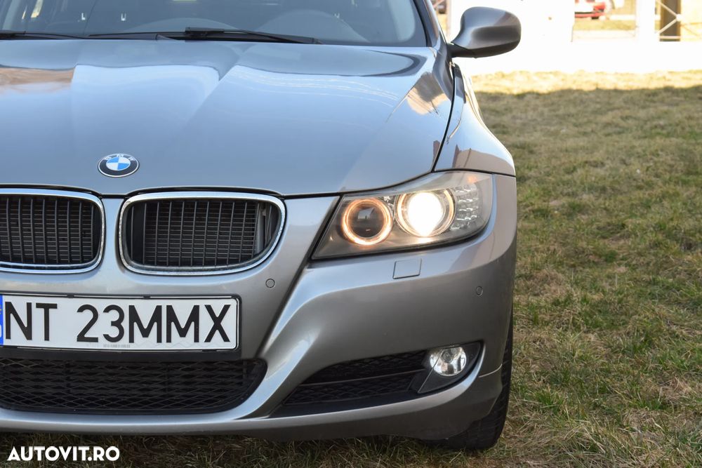 BMW Seria 3 318d Sport Line - 8