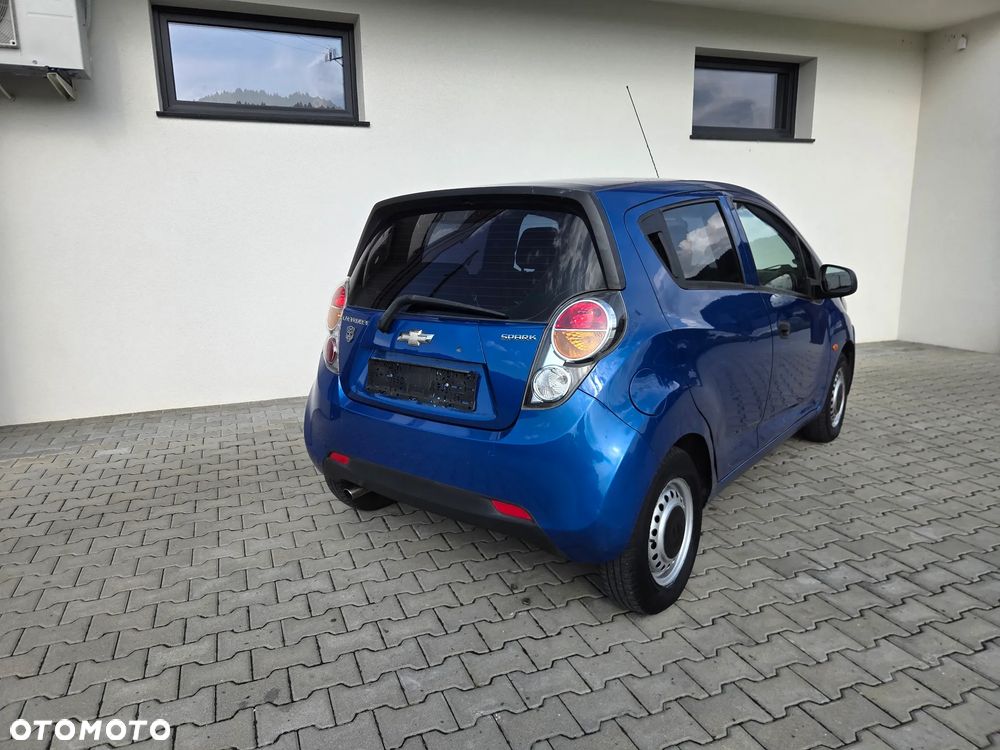 Chevrolet Spark - 4