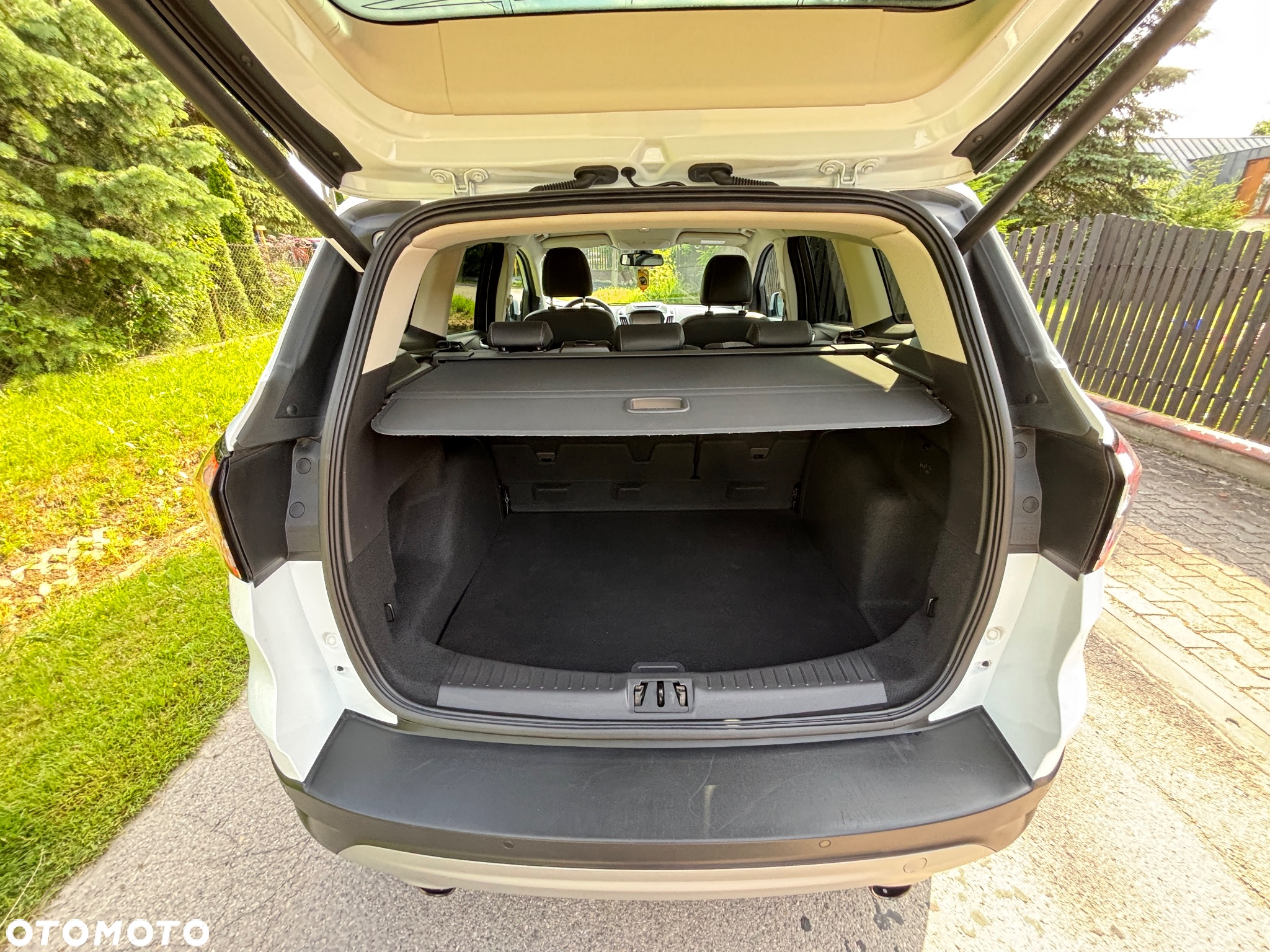 Ford Kuga 1.5 EcoBoost 2x4 Titanium - 19
