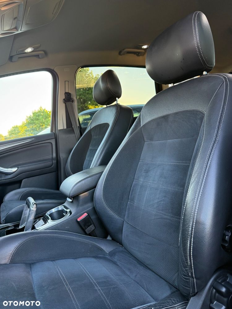 Ford S-Max 2.0 TDCi DPF Titanium - 15