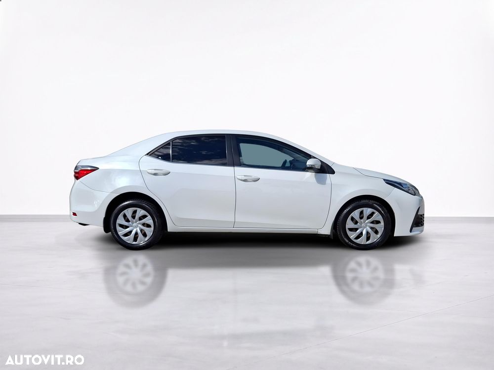 Toyota Corolla - 8