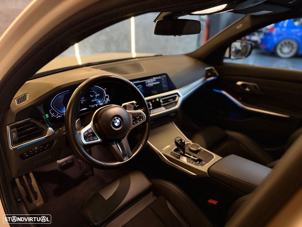 BMW 330 e Touring Aut. M Sport - 8