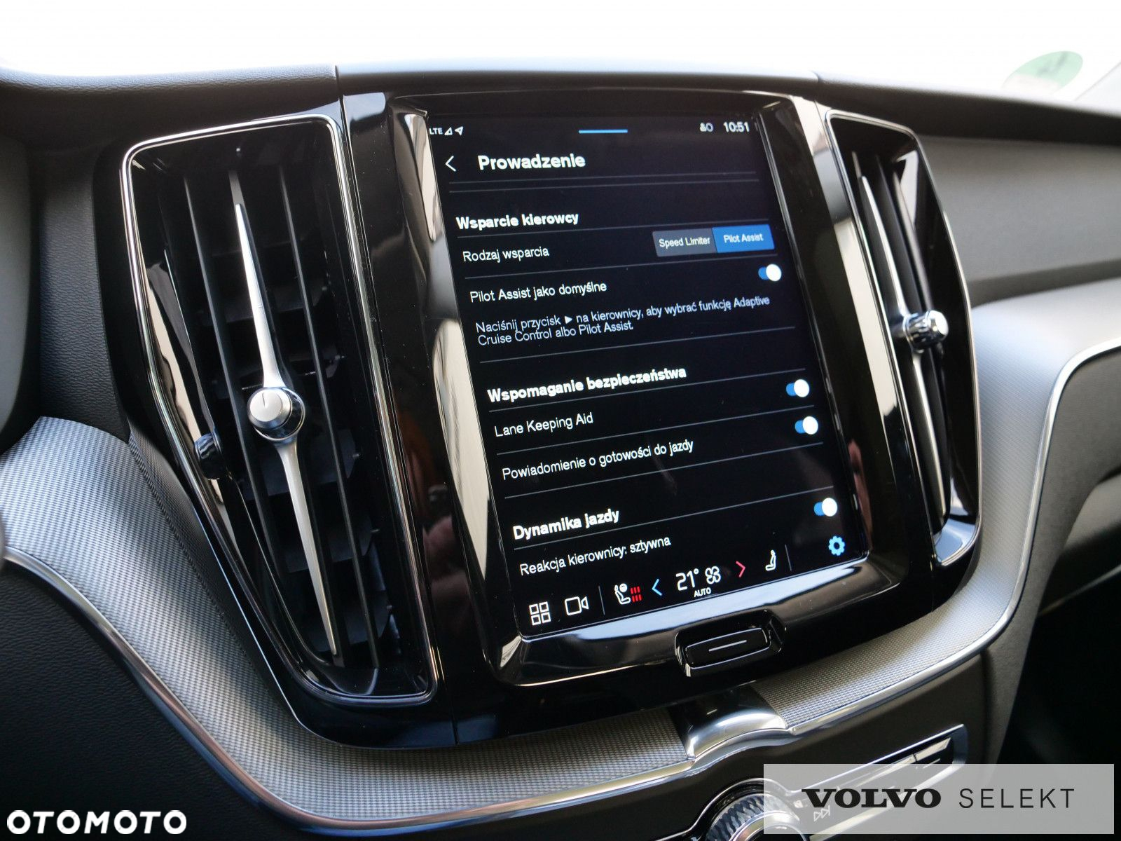 Volvo XC 60 - 30