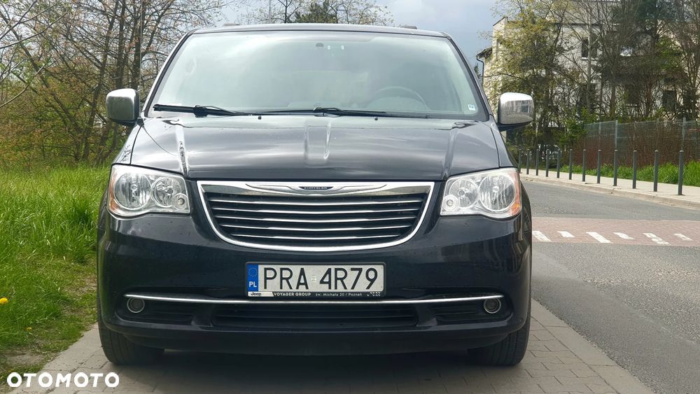Chrysler Town & Country 3.6 Limited - 1