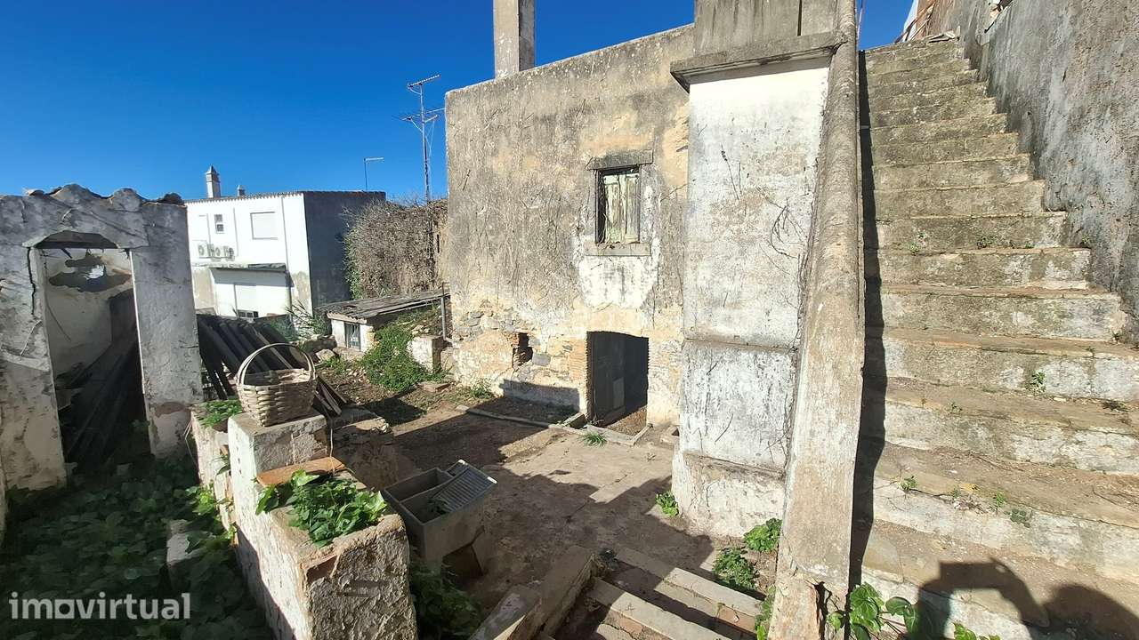 HABITAÇÃO - ANTIGO LAGAR DE AZEITE  - ESTOI -CENTRO HISTÓRICO - Grande imagem: 3/32