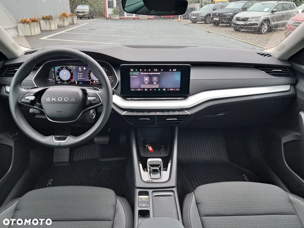 Skoda Octavia 1.5 TSI mHEV Selection DSG - 9