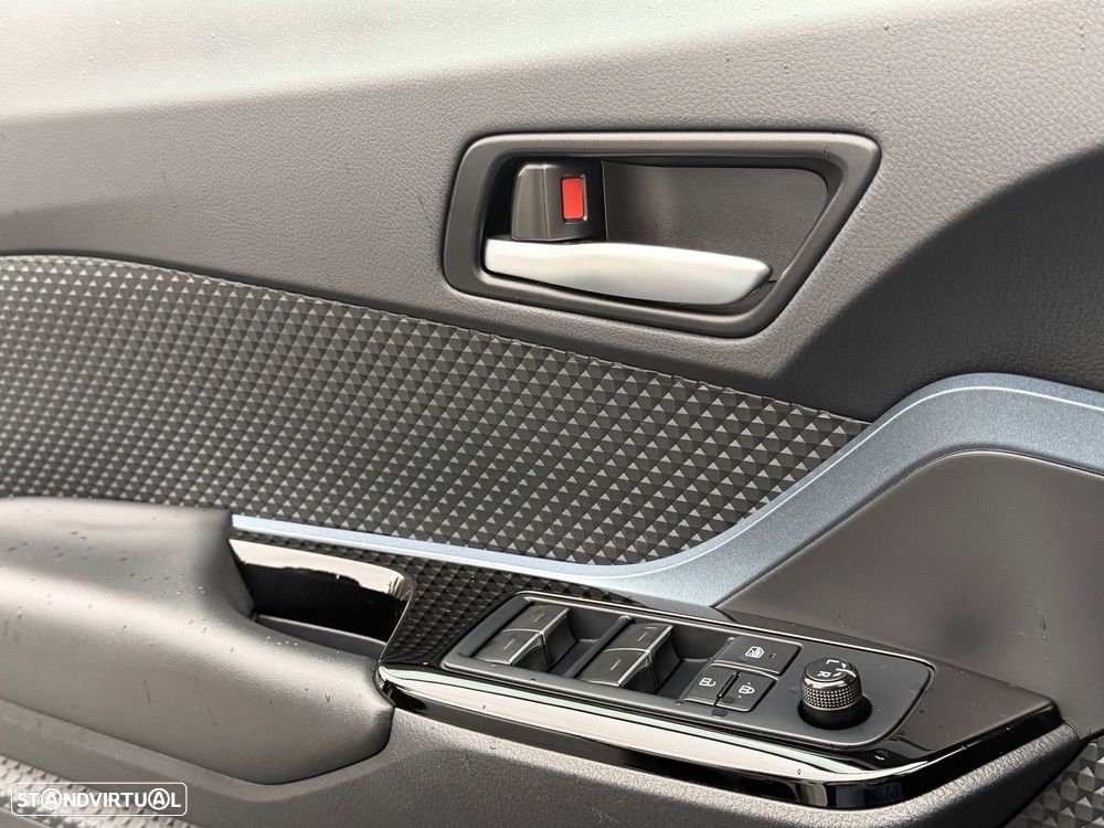 Toyota C-HR 1.8 Hybrid Square Collection - 56