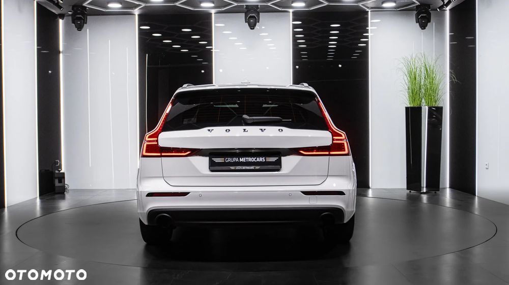 Volvo V60 B3 B Momentum Core - 6