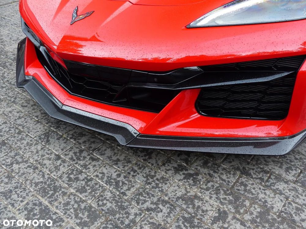 Chevrolet Corvette - 9