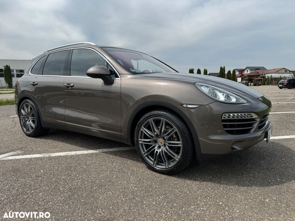 Porsche Cayenne 3.0 L V6 - 16