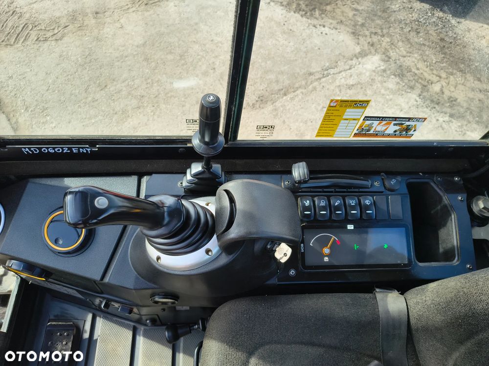 JCB 16C-1 2020r - 25