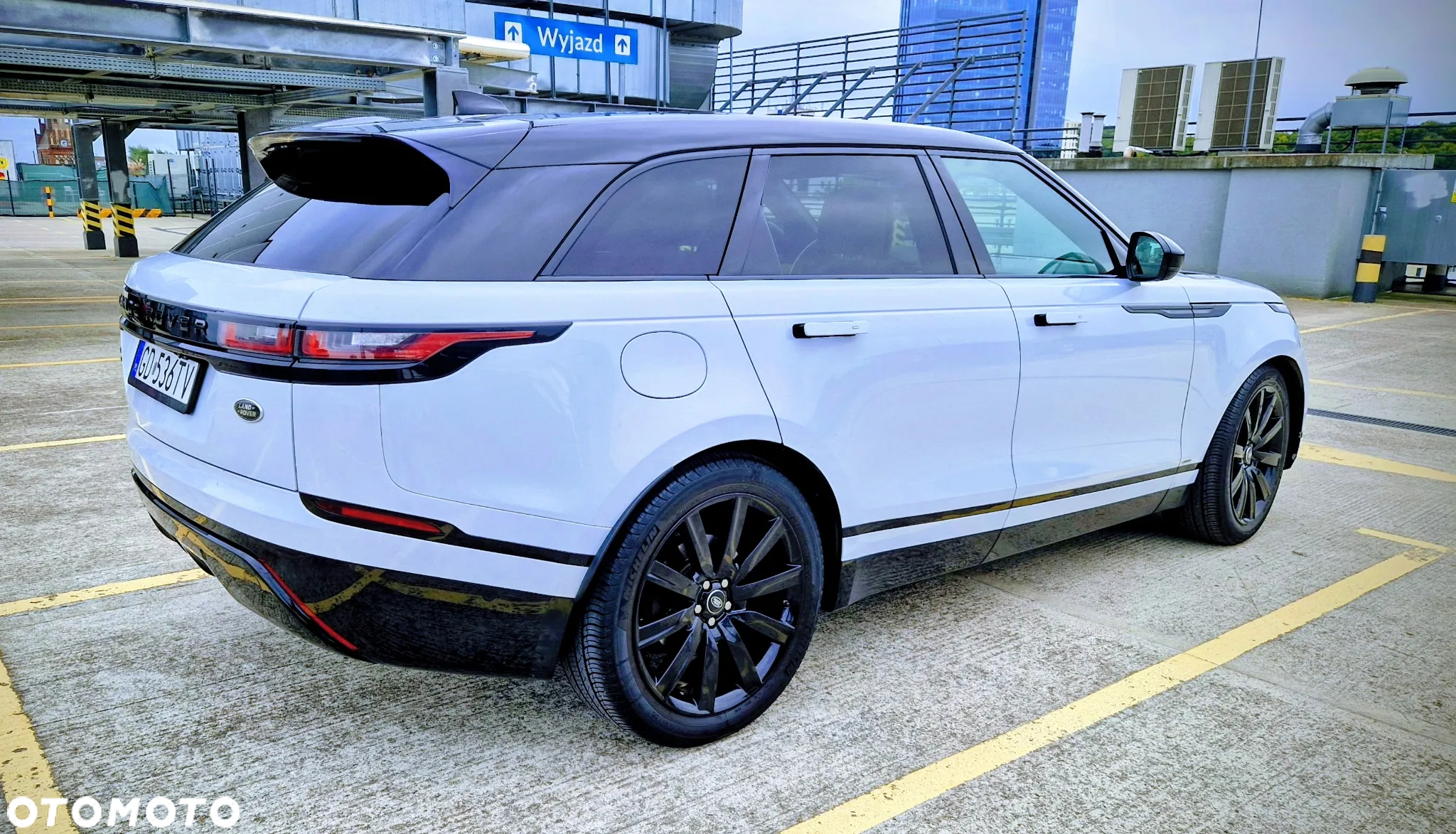 Land Rover Range Rover Velar 2.0 SD4 R-Dynamic HSE - 11