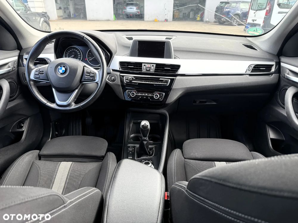 BMW X1 sDrive18d Advantage - 12