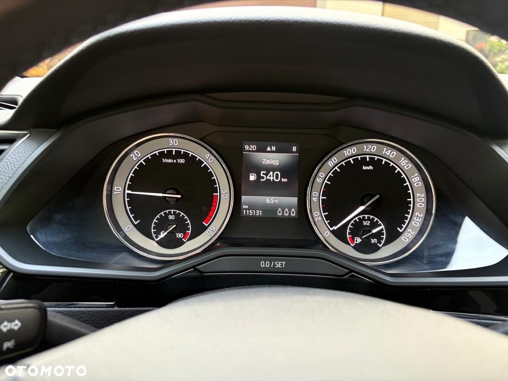 Skoda Superb 2.0 TDI SCR 4x4 L&K DSG - 15