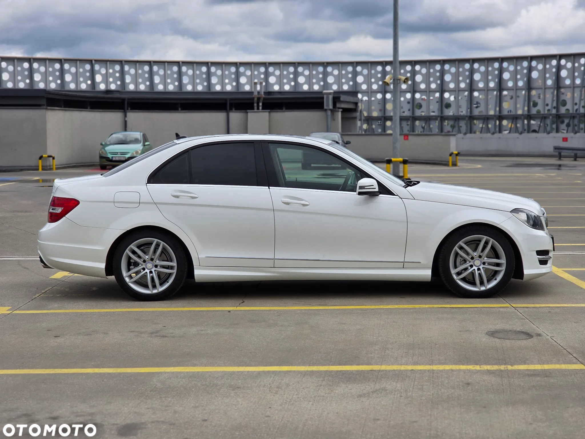 Mercedes-Benz Klasa C 350 T 7G-TRONIC Avantgarde Edition - 7