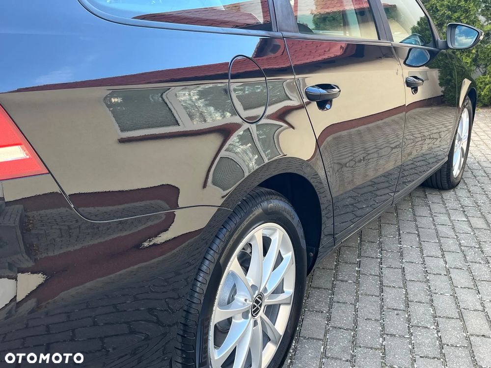 Volkswagen Passat 2.0 TDI DPF Highline - 31