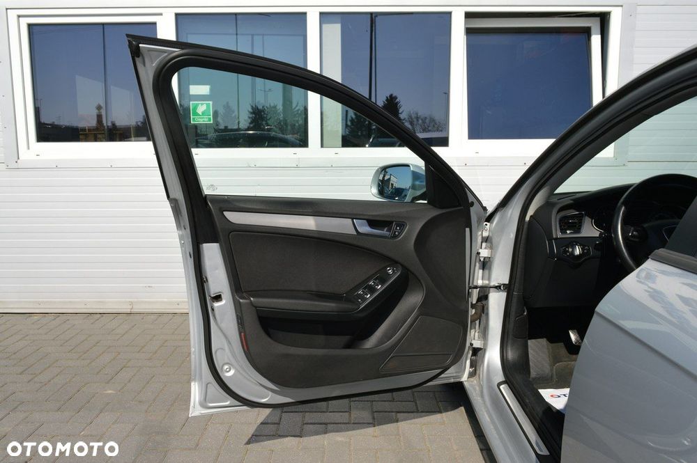 Audi A4 Avant 2.0 TDI - 34