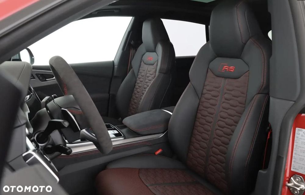 Audi RS Q8 - 10