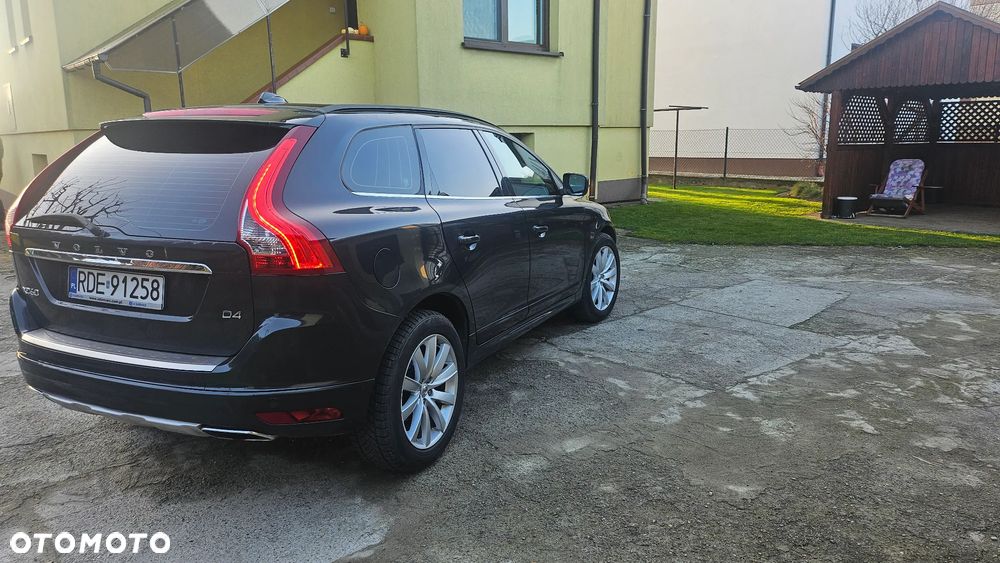 Volvo XC 60 D4 Drive-E Momentum - 10