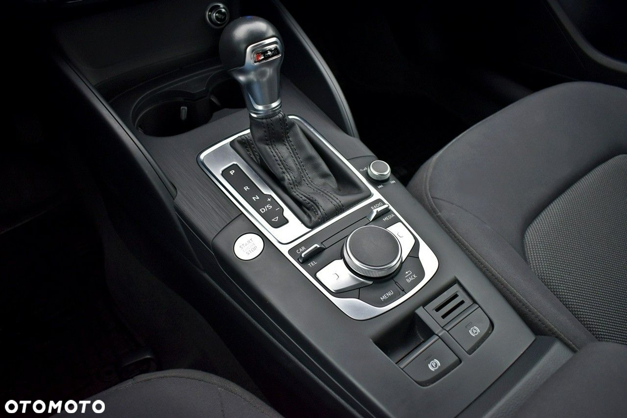Audi A3 35 TFSI S tronic - 23