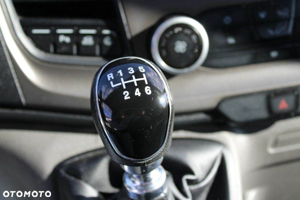 Ford Transit - 19