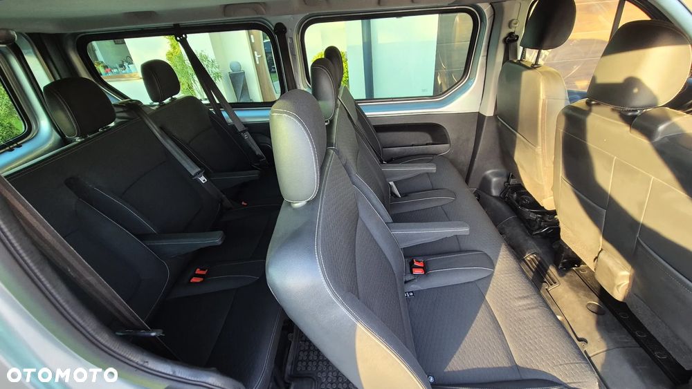 Opel Vivaro L2H1 2,9t Elegance Business - 10