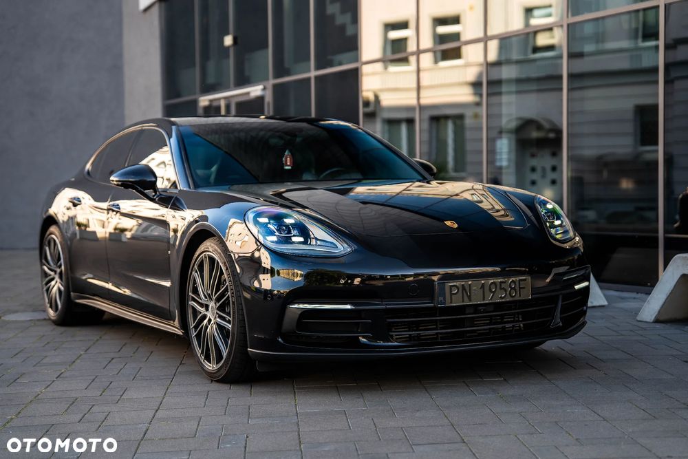 Porsche Panamera 4 Platinum Edition - 14