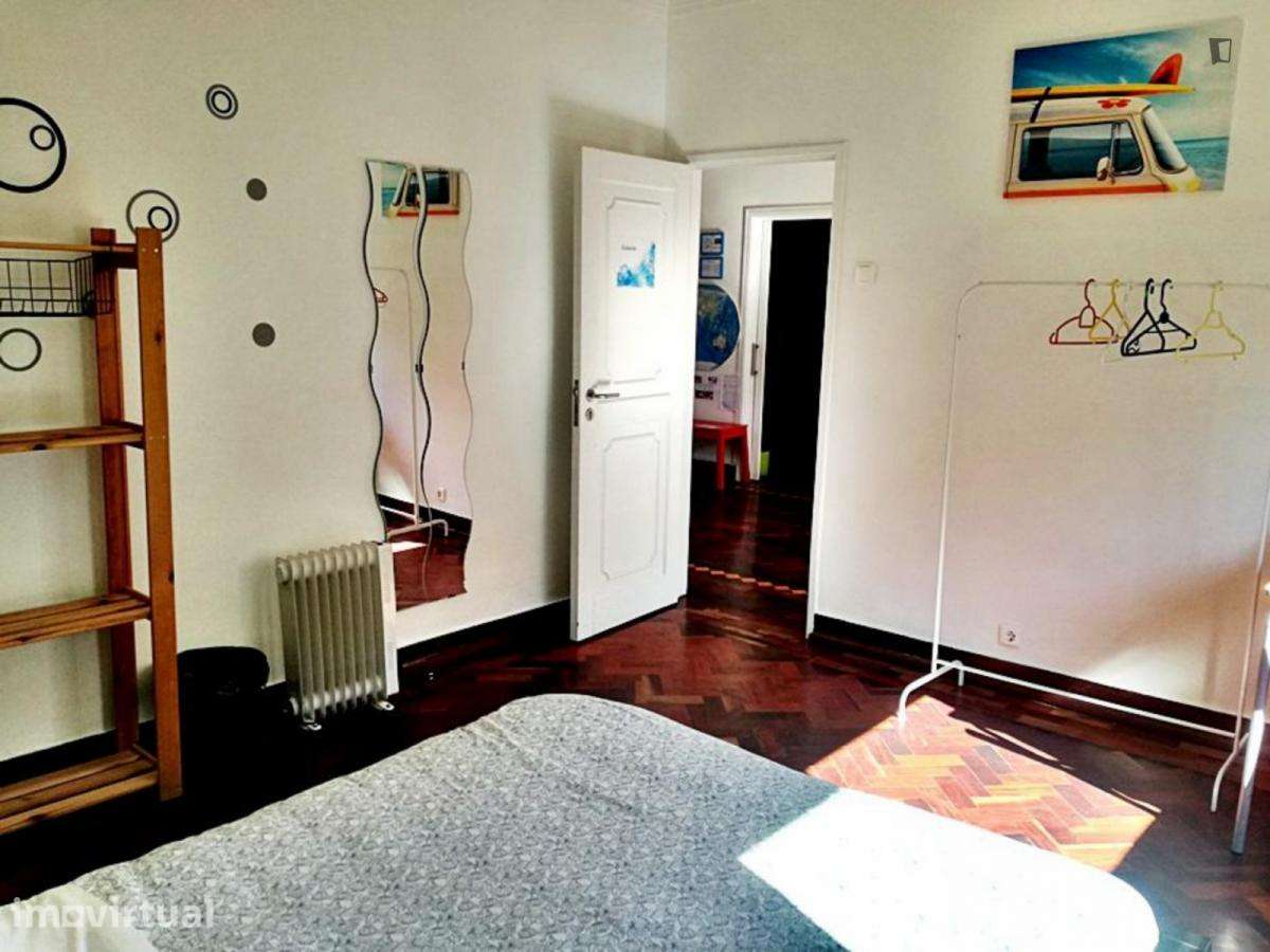 Quarto - localizado em Carcavelos Lisbon - Grande imagem: 5/10