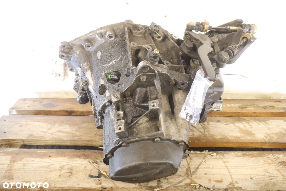 SKRZYNIA BIEGÓW 5 BIEGOWA PEUGEOT 407 1.8 16V 20DM59 - 2