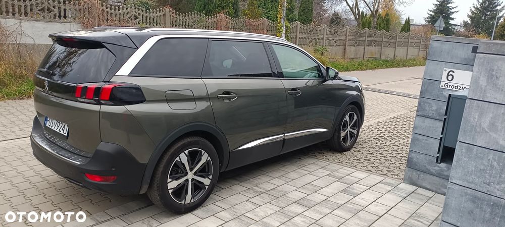 Peugeot 5008 1.2 PureTech Allure S&S EAT8 - 8