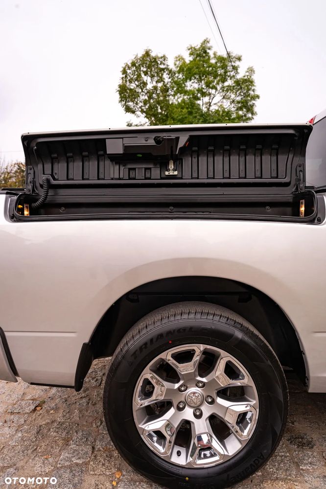Dodge RAM 5.7 4x4 - 33