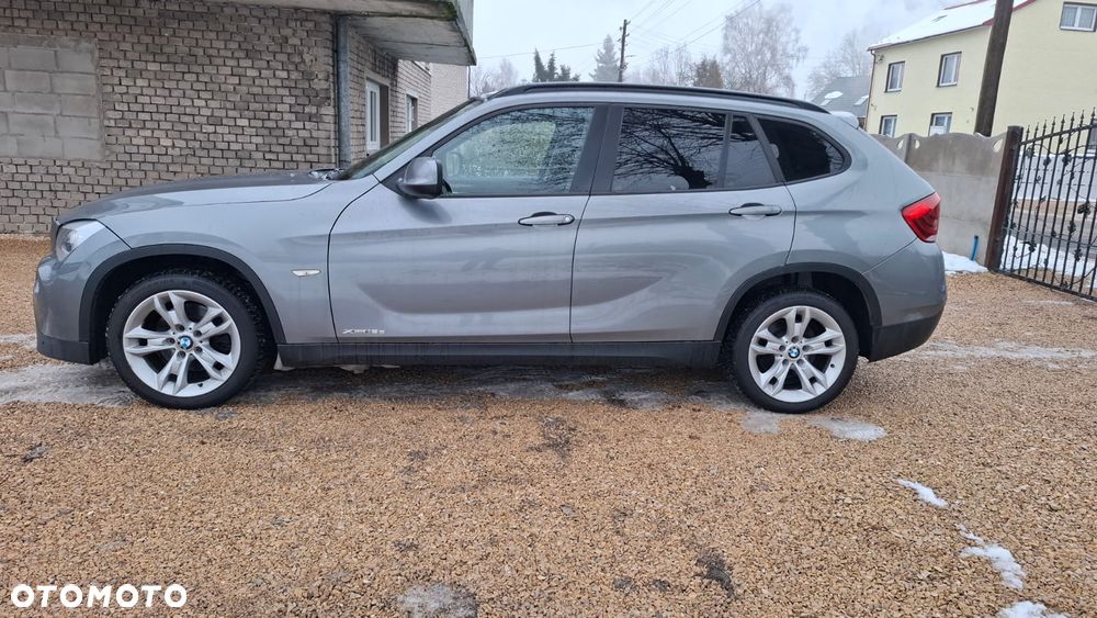 BMW X1 xDrive18d - 11