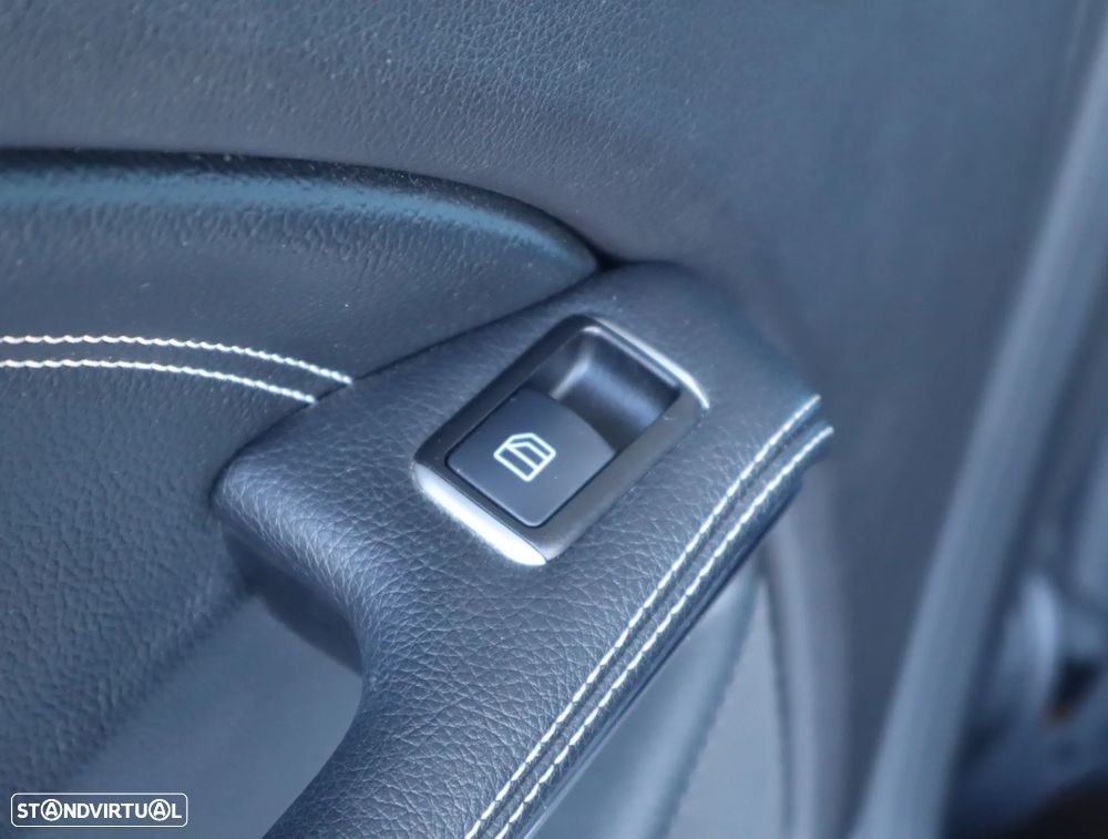 Mercedes-Benz A 180 d Urban - 27